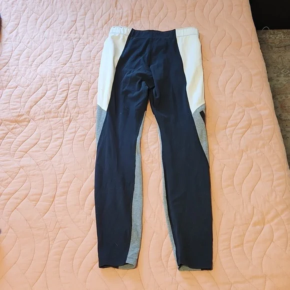 EUC Nike leggings - Picture 5 of 8